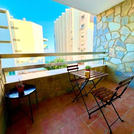 Charming Seaside Haven 1br Flat * 라르나카