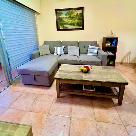 아파트 Charming Seaside Haven 1br Flat